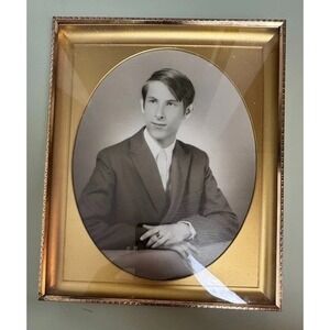 Vintage Heirloom Gold-Tone Metal Frame with Oval Mat for 8x10 Portrait Photos